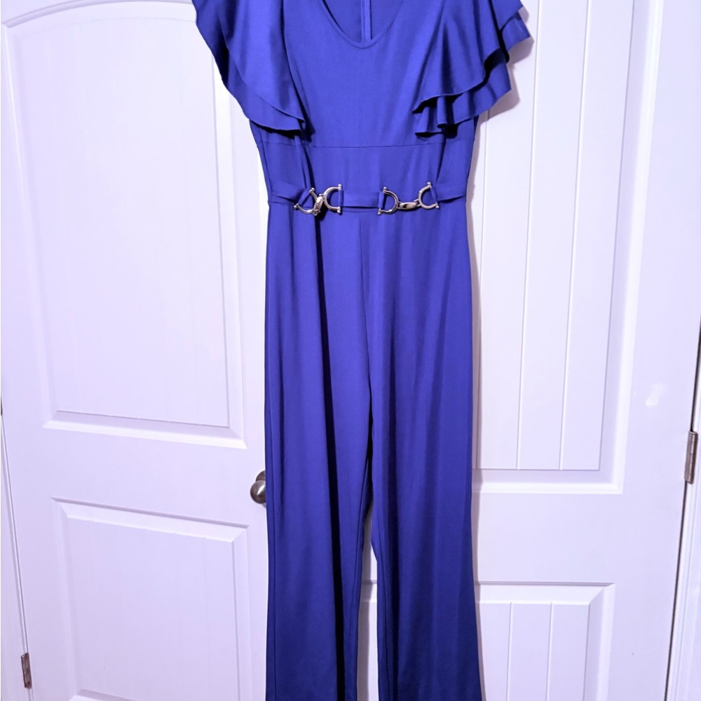 Elegant Blue Jumpsuit with Belt Detail
